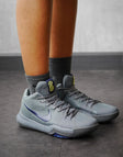 Nike KYRIE IRVING GRIS
