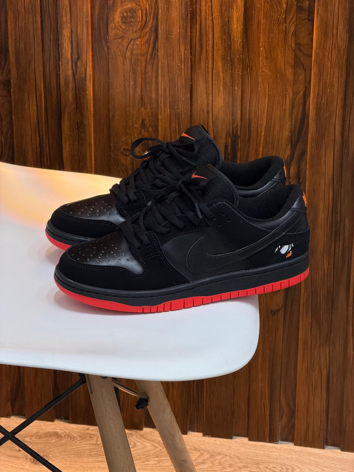 Nike DUNK NEGRO-ROJO