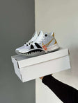 Nike KYRIE IRVING BLANCO-DORADO