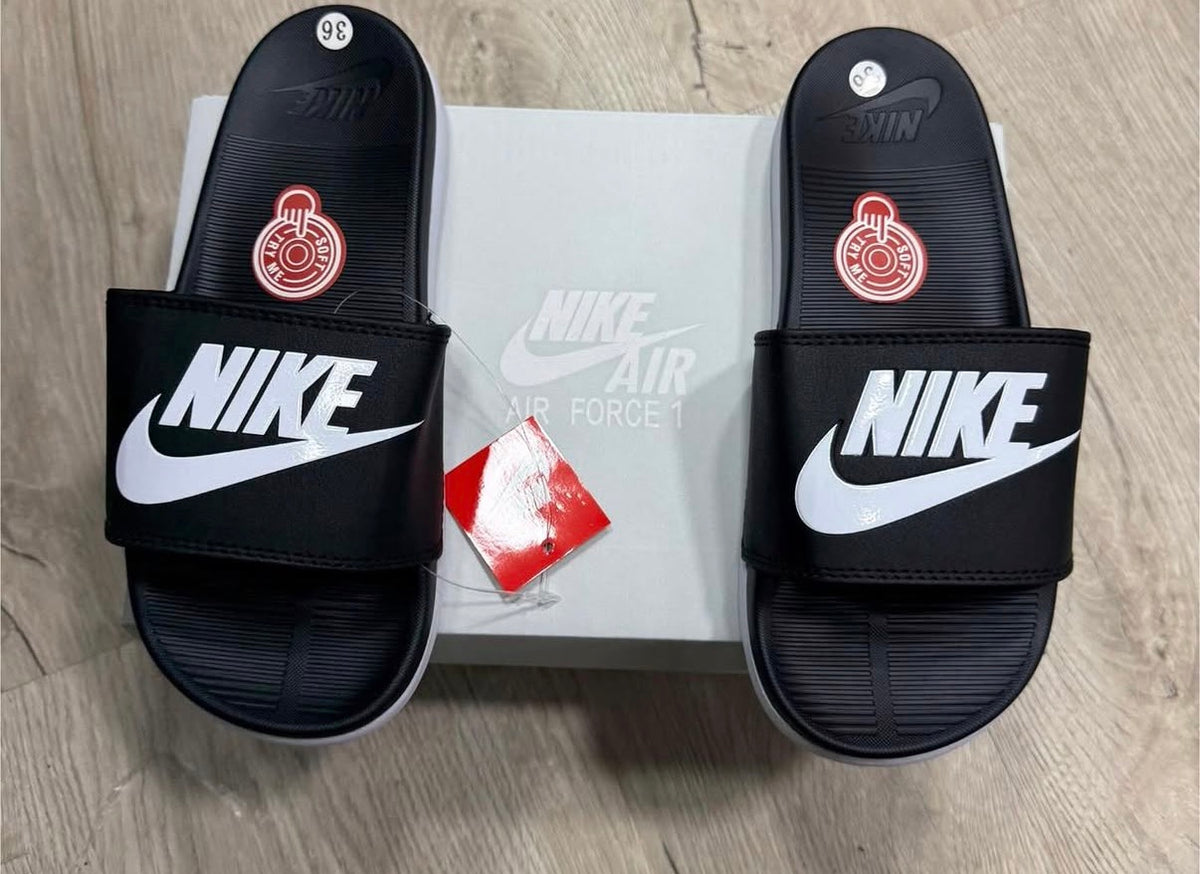 Nike CHANCLAS NEGRO-BLANCO
