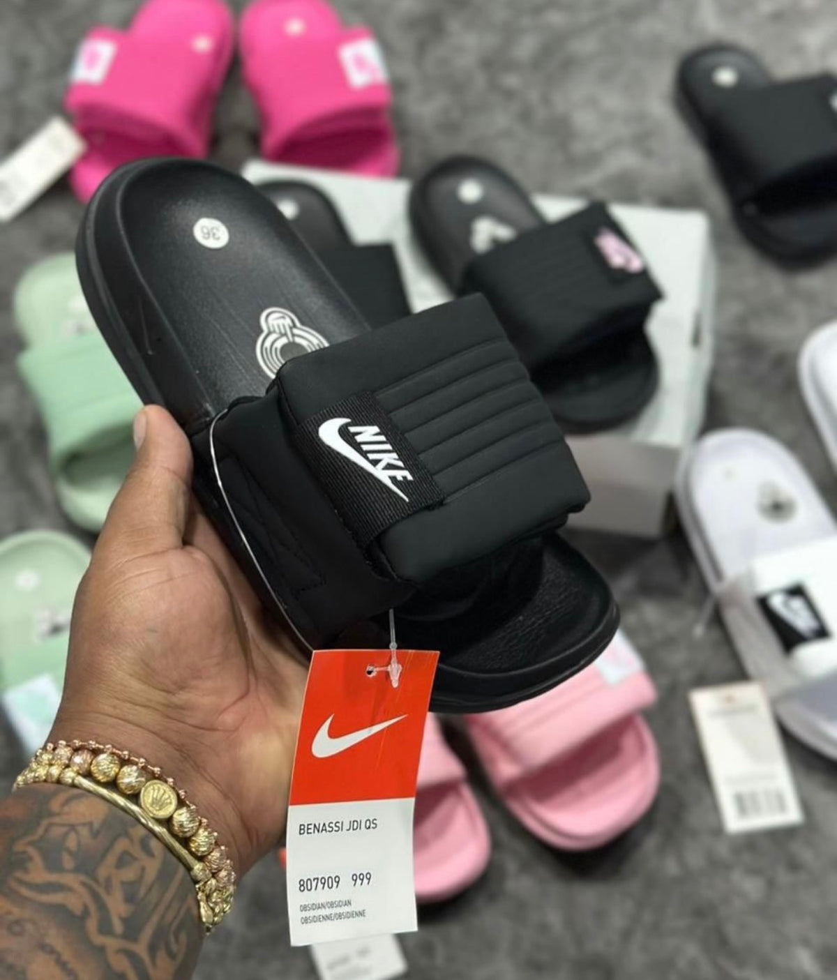 Nike CHANCLAS NEGRO