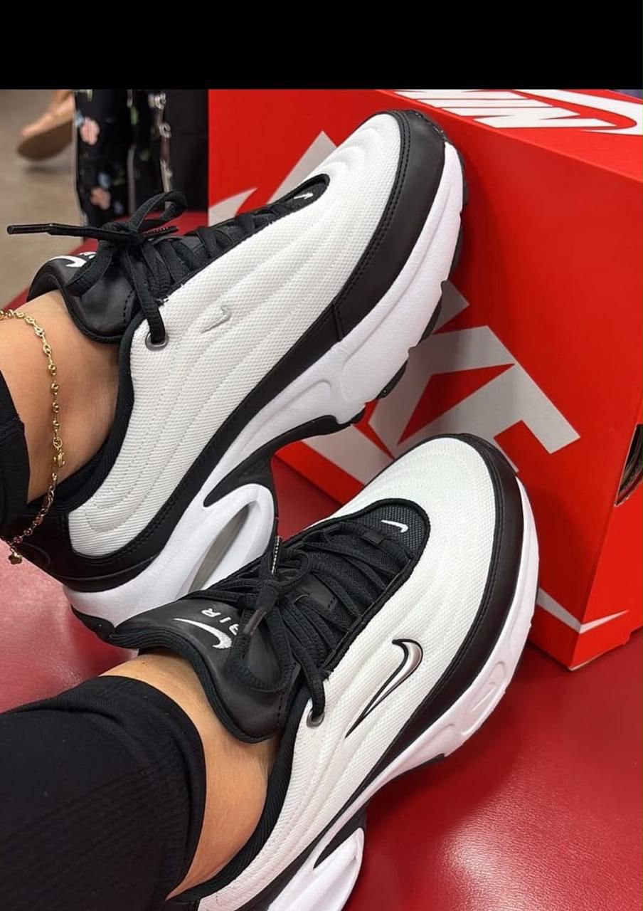 Nike AIRMAX PORTAL PLATEADO