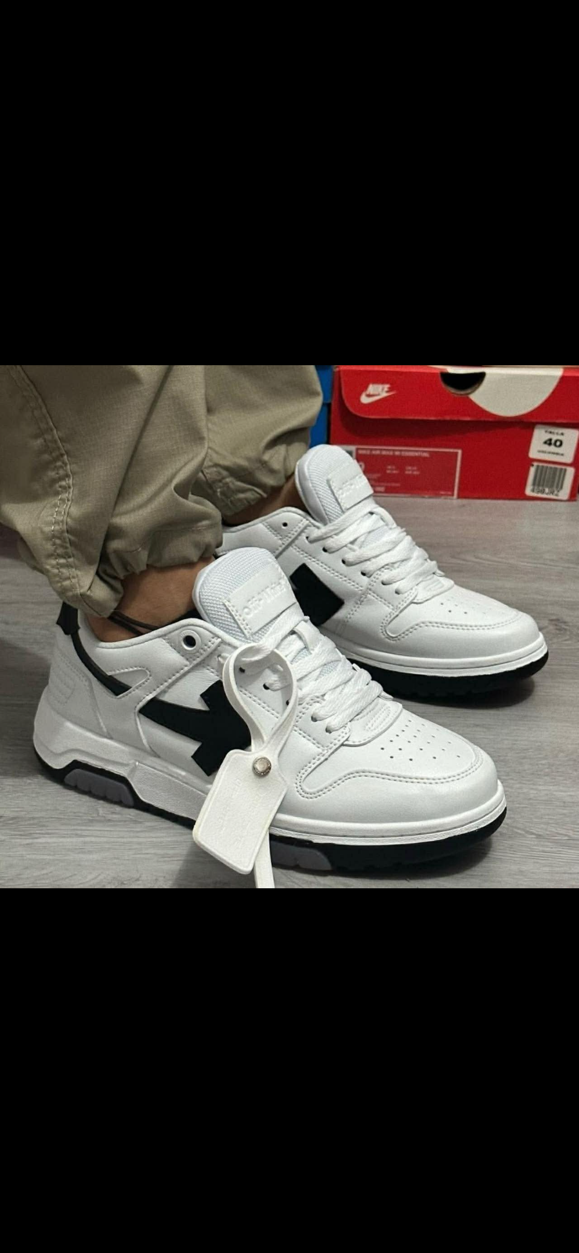 Off-White "OOO" BLANCO-NEGRO
