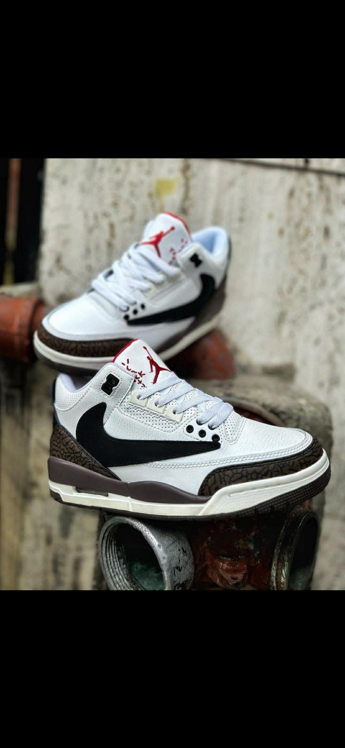 Jordan RETRO 3 TRAVIS BLANCO-CAFE
