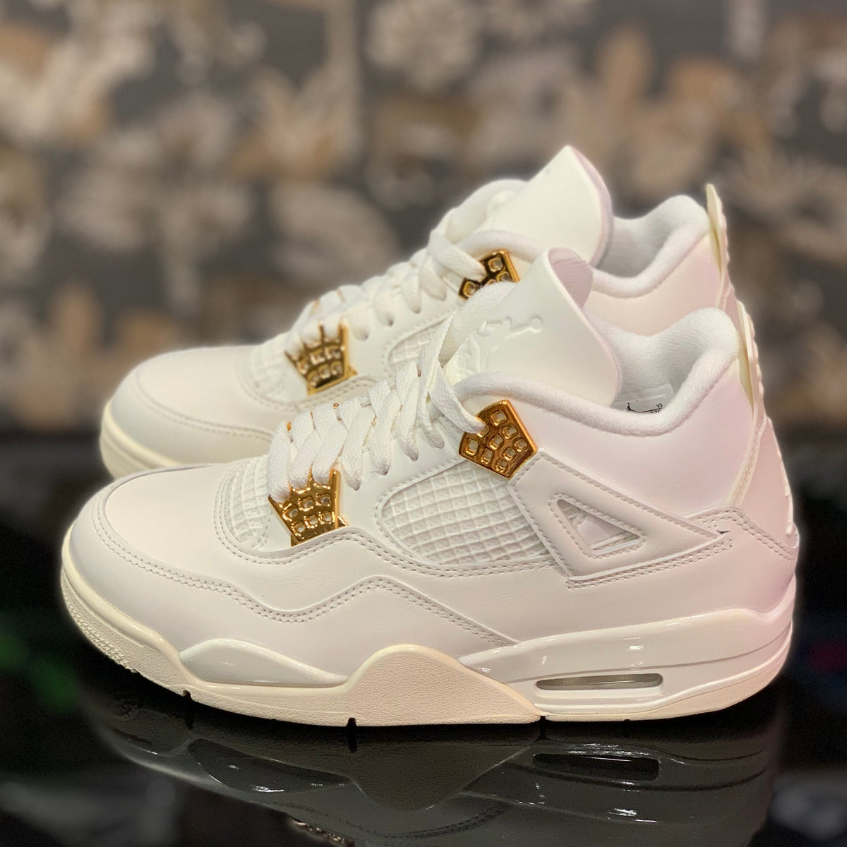 Jordan RETRO 4 BLANCO-DORADO