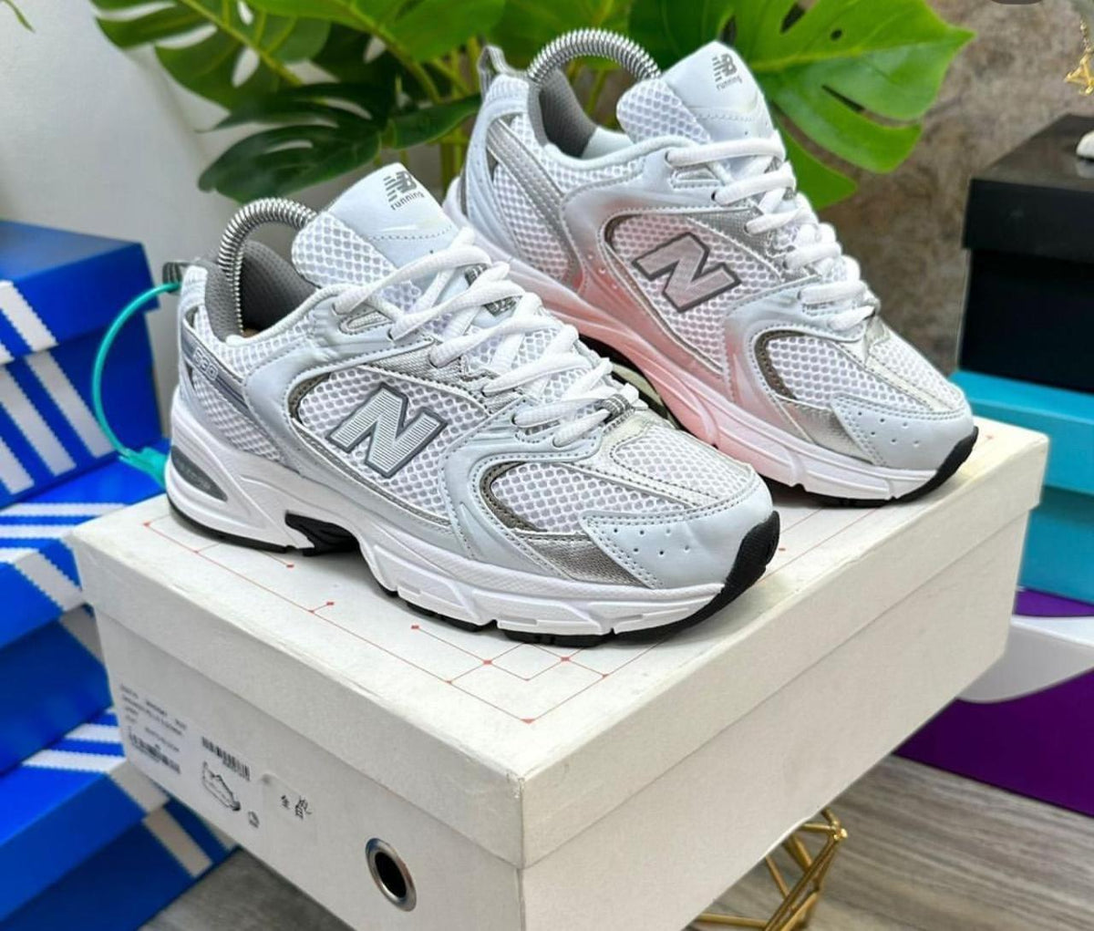 New Balance 530 BLANCO-PLATEADO