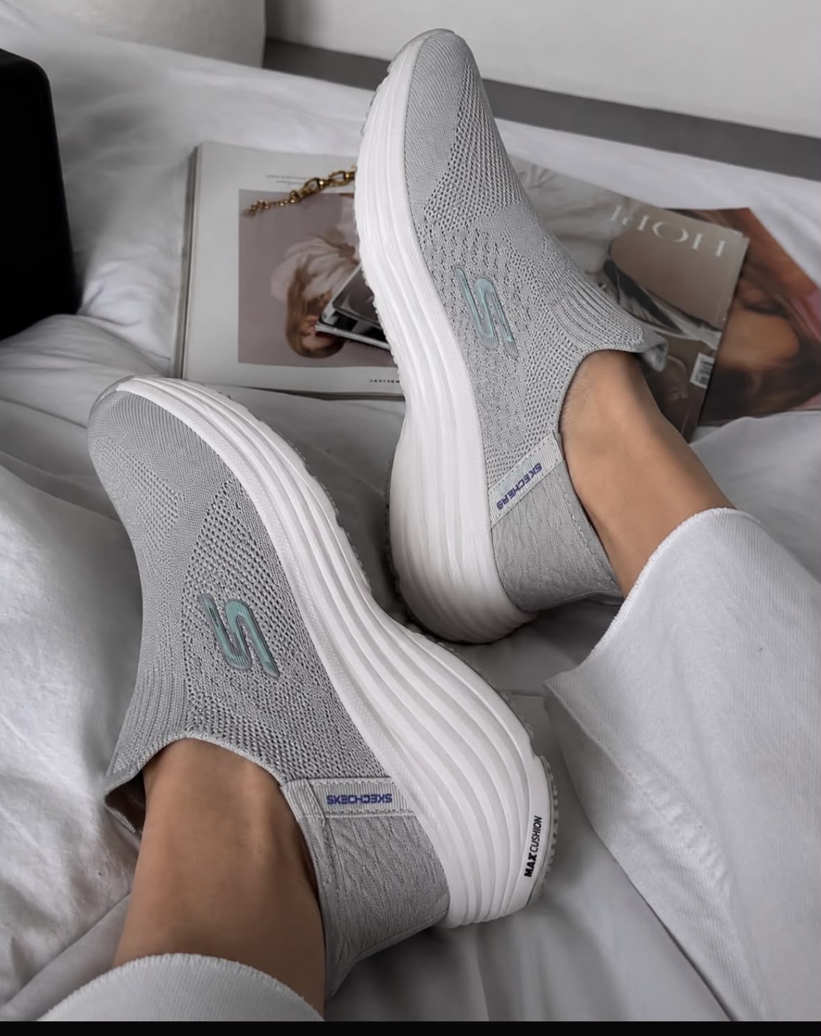 Skechers GRIS-BLANCO SIN CORDONES