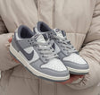 Nike DUNK GRIS-BLANCO