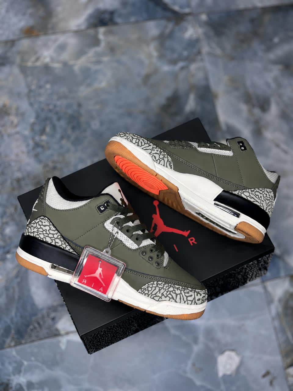 Jordan RETRO 3 VERDE