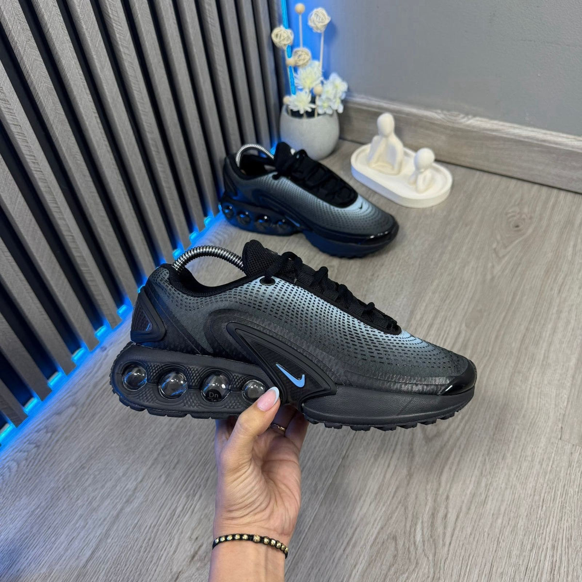Nike AIR MAX DN NEGRO-AZUL
