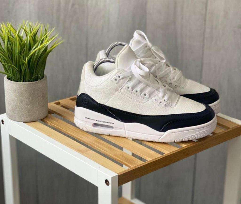 Jordan RETRO 3 FRAGMENT