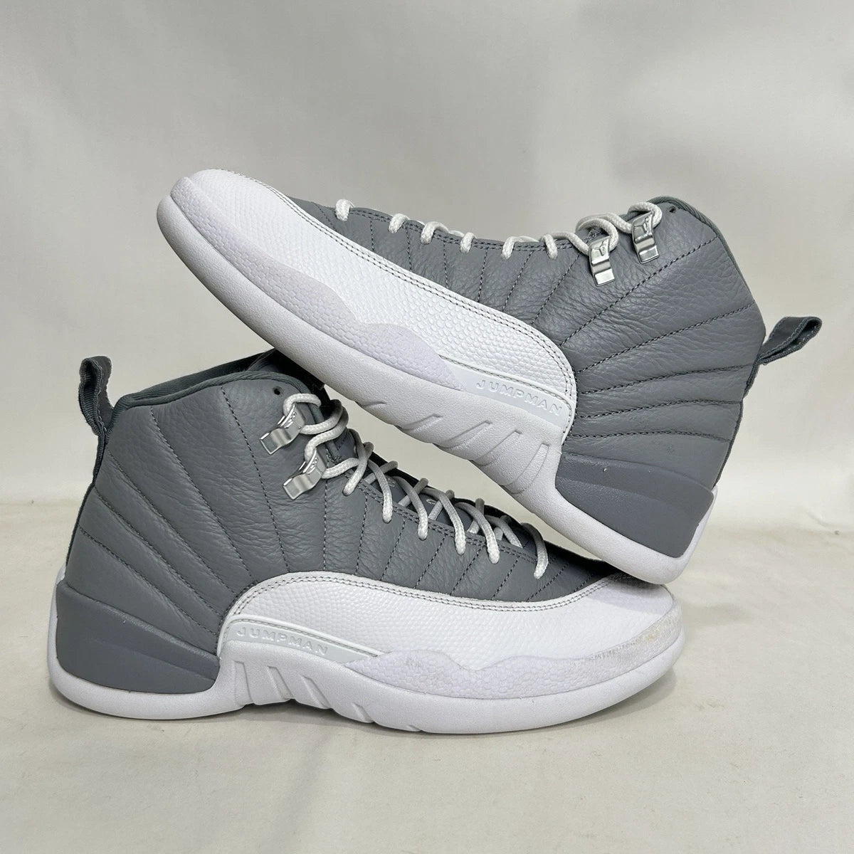 Jordan RETRO 12 GRIS-BLANCO