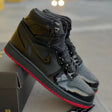 Jordan RETRO 1 NEGRO-ROJO