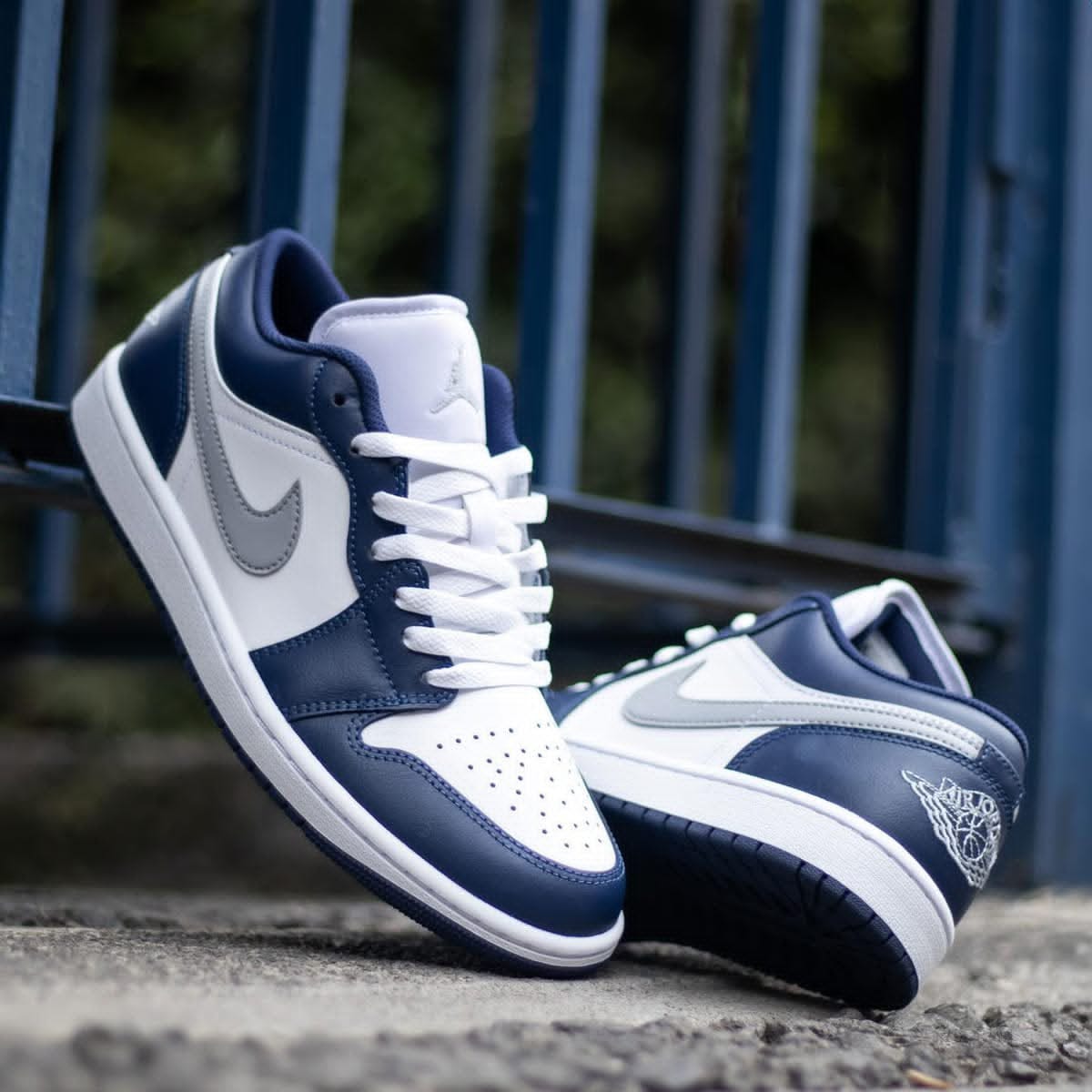 Jordan Retro 1 Low Azul Marino