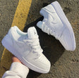 Jordan Retro 1 Low Blanco