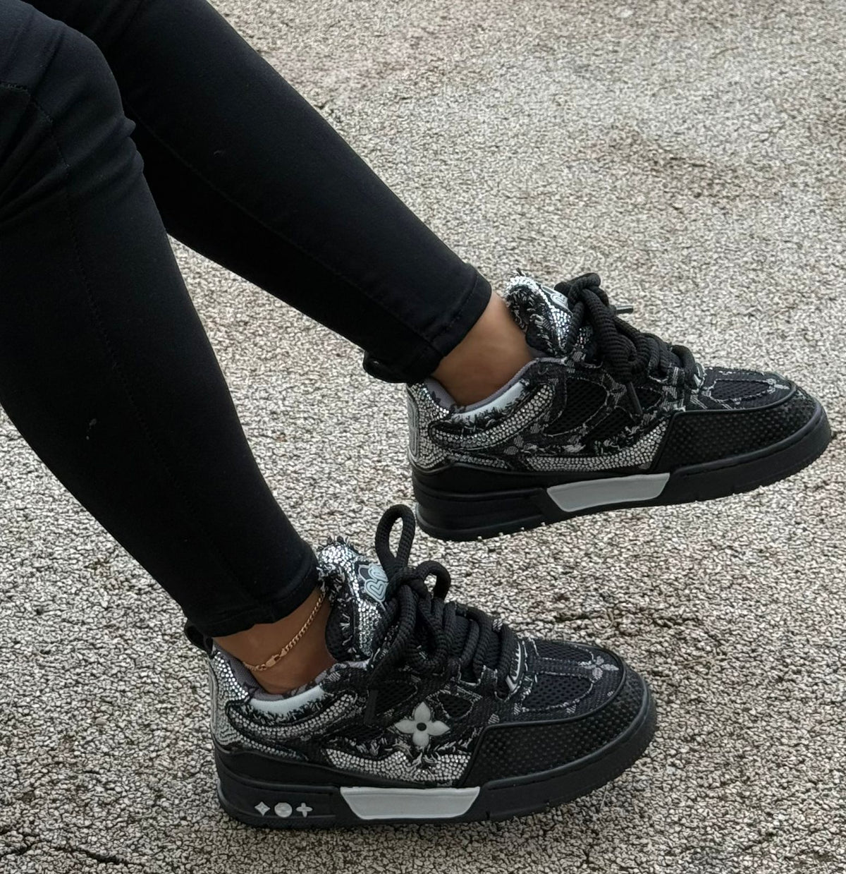 Louis Vuitton SKATE DIAMANTES NEGRO