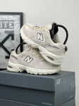New Balance 530 BEIGE