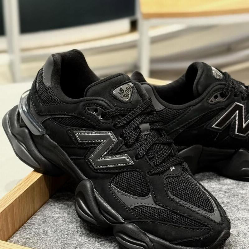New Balance 9060 NEGRO