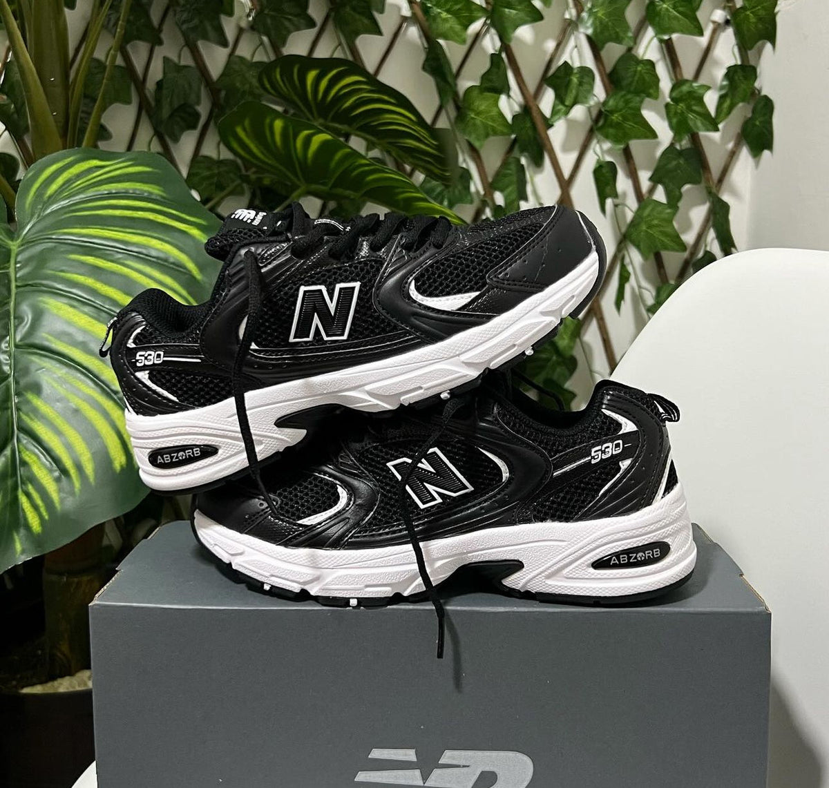 New Balance 530 NEGRO-BLANCO