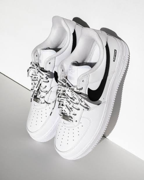 Nike AIR FORCE 1 SUPREME BLANCO-NEGRO