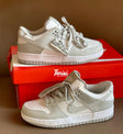 Nike DUNK GRIS-BLANCO
